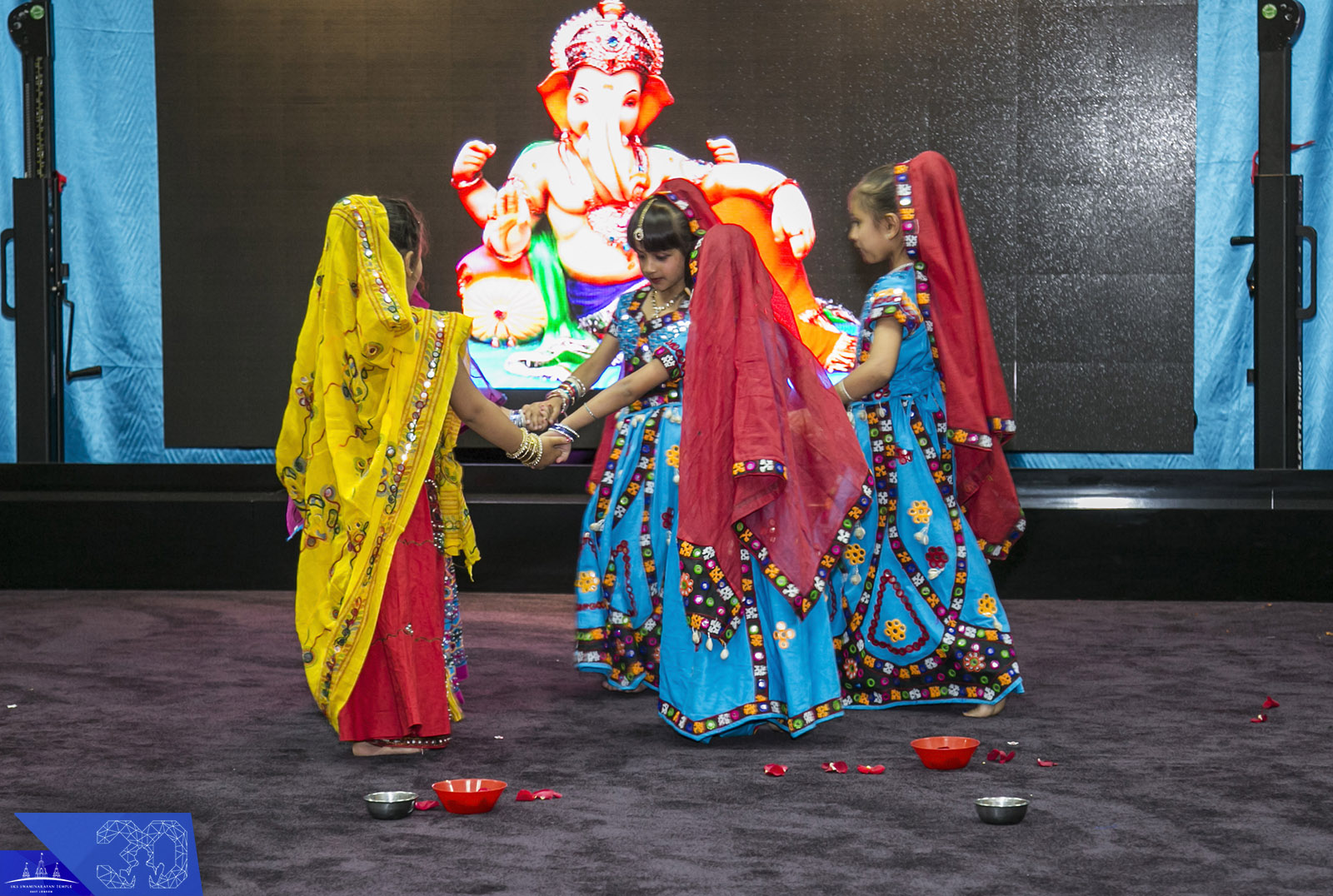90 copy - ©1987-2017 SKS Swaminarayan Temple East London